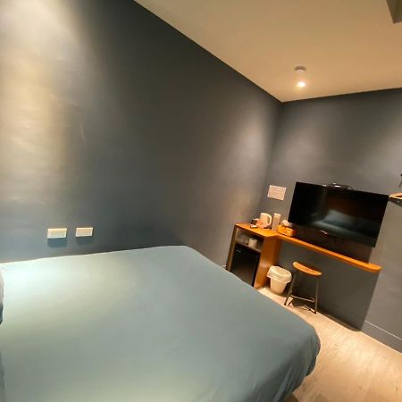良文旅2館ryou Hotel Vintage - II Тайнань Экстерьер фото
