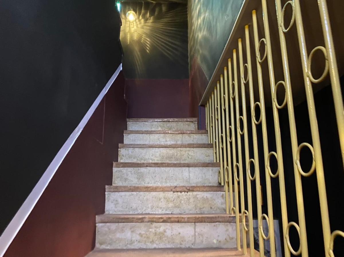 良文旅2館ryou Hotel Vintage - II Тайнань Экстерьер фото